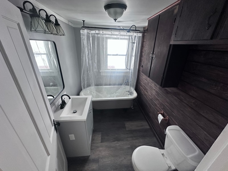 Building Photo - 477 E Martin St