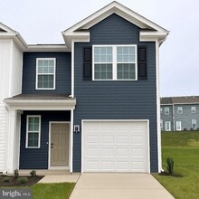 Building Photo - 229 Caterpillar Dr