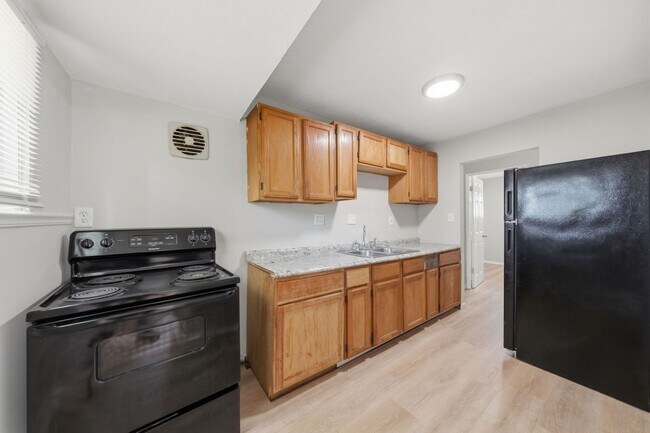 Building Photo - For Rent – 3 Bedroom Home | Section 8 Welcome