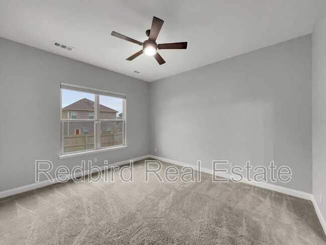 Building Photo - 1005 Lonergan Cir