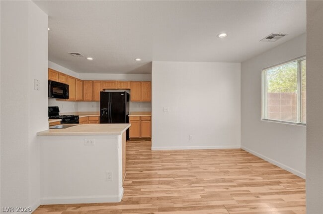 Building Photo - 7443 Ademar St
