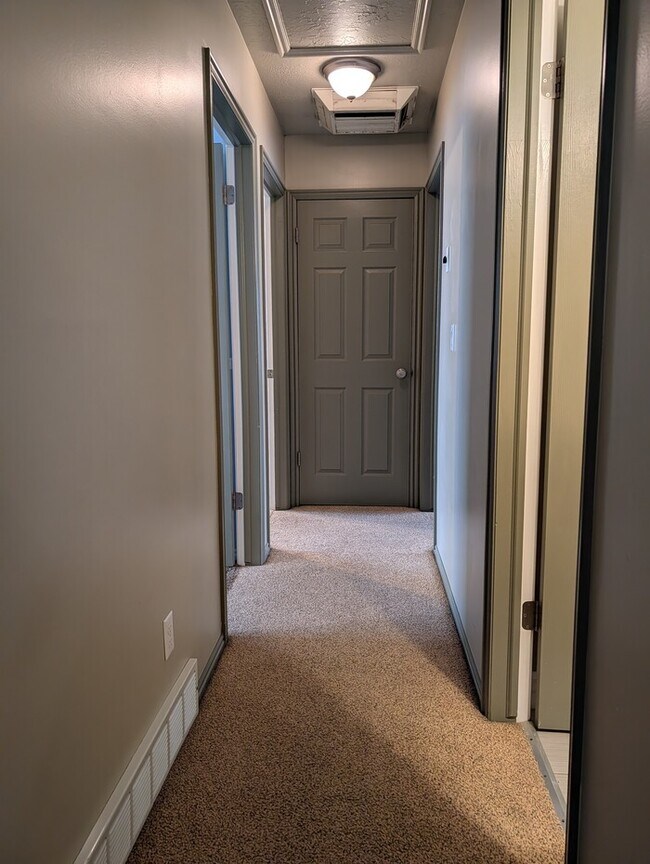 Building Photo - Great home in an amazing location!!