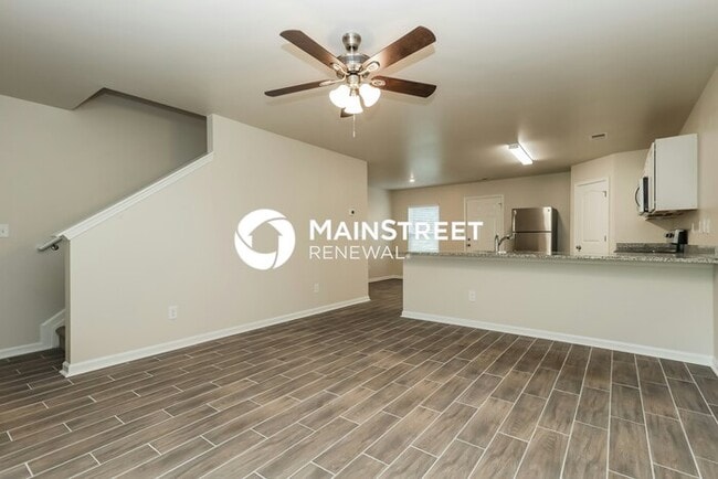 Building Photo - 4 Bedroom Pet-Friendly Home in COVINGTON, GA with Main Street Renewal