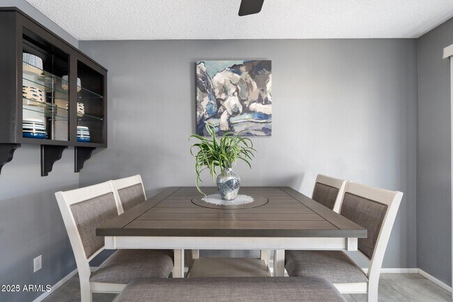 Building Photo - 6921 E Osborn Rd