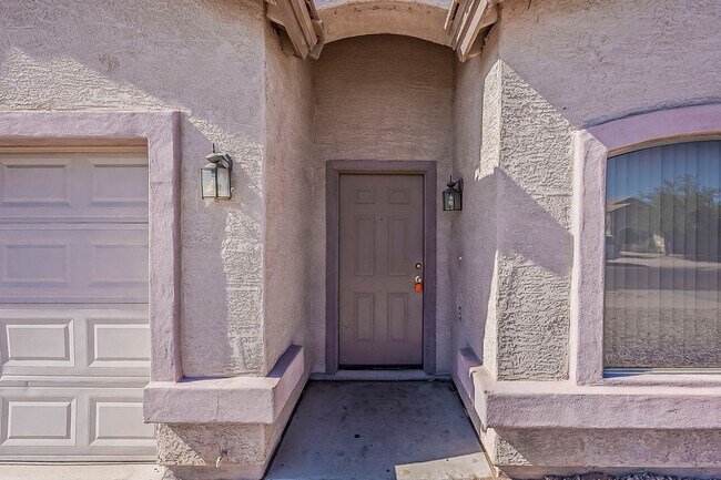 Building Photo - Home for rent