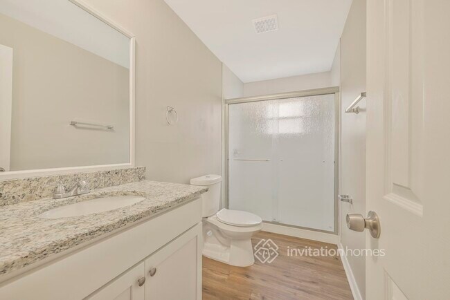 Building Photo - 10425 Kingbrook Ln