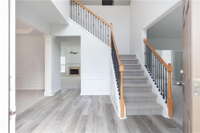Building Photo - 4987 Rustic Canyon Dr