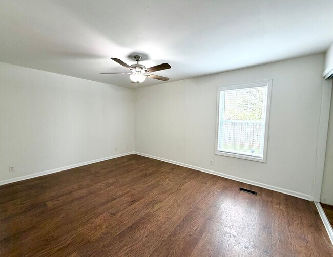 Building Photo - 402 Jack Miller Blvd