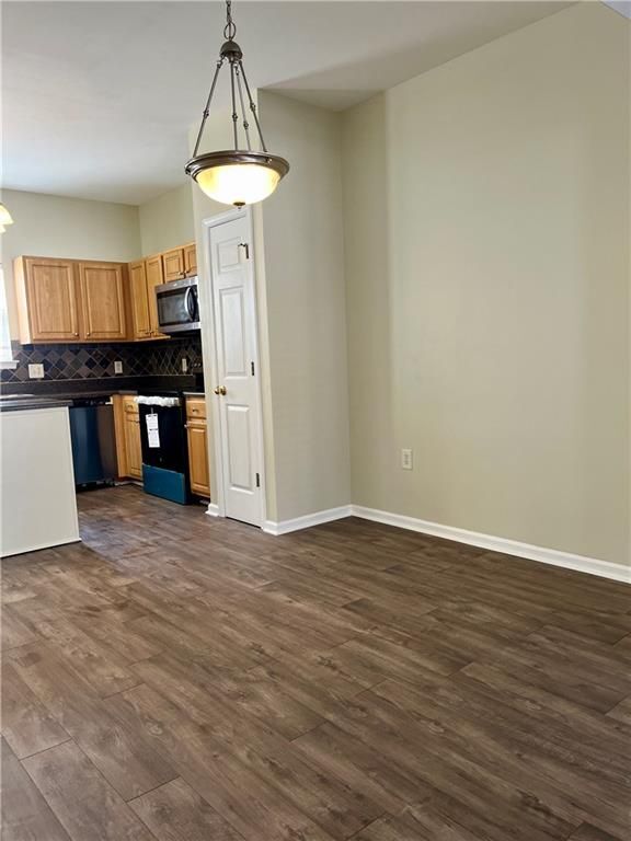 Building Photo - 5368 Hickory Knoll NW