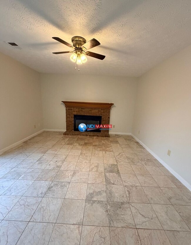 Building Photo - Renovated 4-bedroom house in Norcross