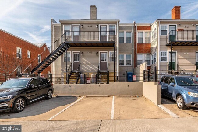 Building Photo - 2215 40th St NW