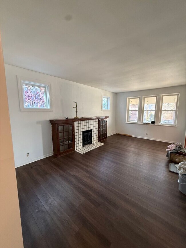 Building Photo - 260-262 Freeport Road