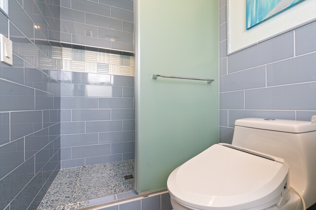 Building Photo - 4056 38th Way S