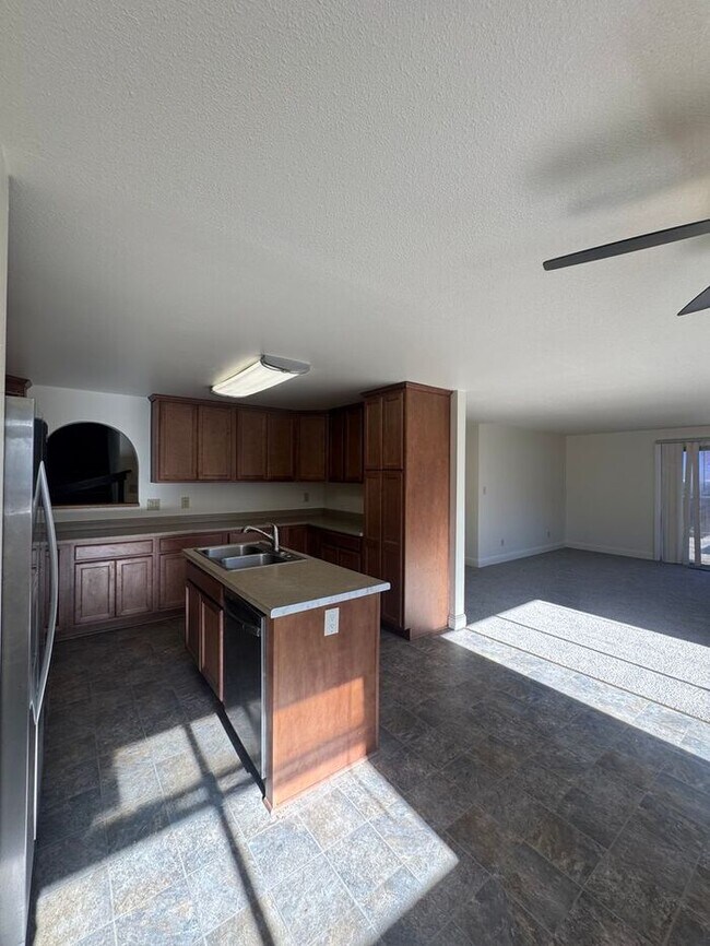 Building Photo - Spacious 5 Bedroom Home in NW Reno with 2 Primary Suites