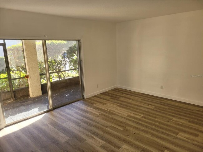 Building Photo - 200 Maitland Ave