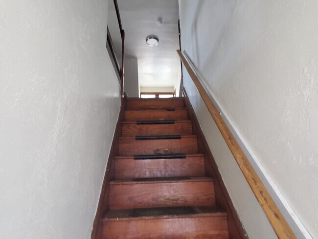 Building Photo - 629 N Jefferson St