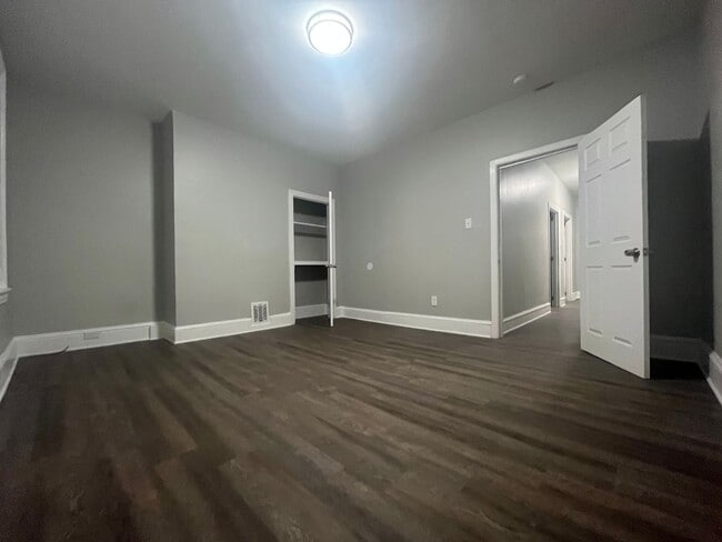 Building Photo - Beautiful 4 bed/2 bath home on 4th St. in Camden!