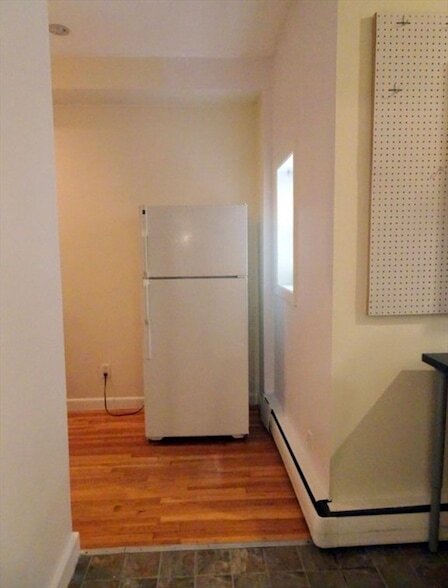 Building Photo - 15 University Rd