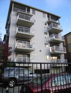 Building Photo - Angel Crest Deluxe Apartments