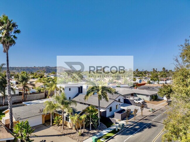 Building Photo - 4506 Moraga Ave