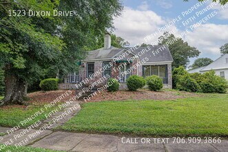 Building Photo - 1523 Dixon Dr