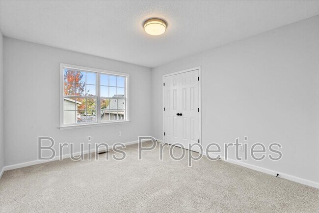 Building Photo - 3011 Butterwood Dr