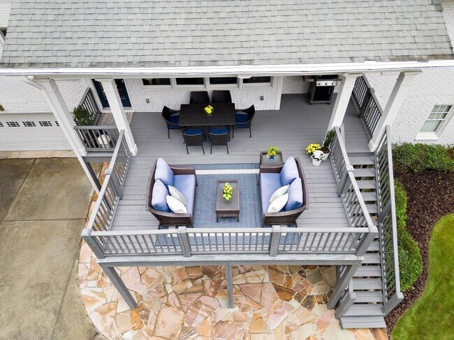 Building Photo - 1737 Barnesdale Way NE