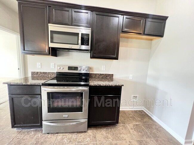 Building Photo - 26462 Evangeline Trace Blvd