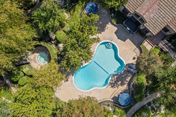 Building Photo - 21931 Burbank Blvd