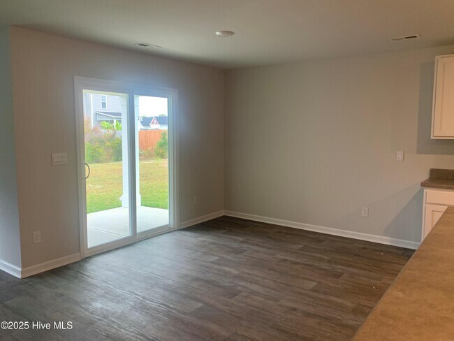 Building Photo - 410 Turp Landing Ln