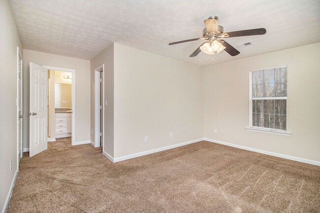 Building Photo - 4 Bedroom in Stonecrest