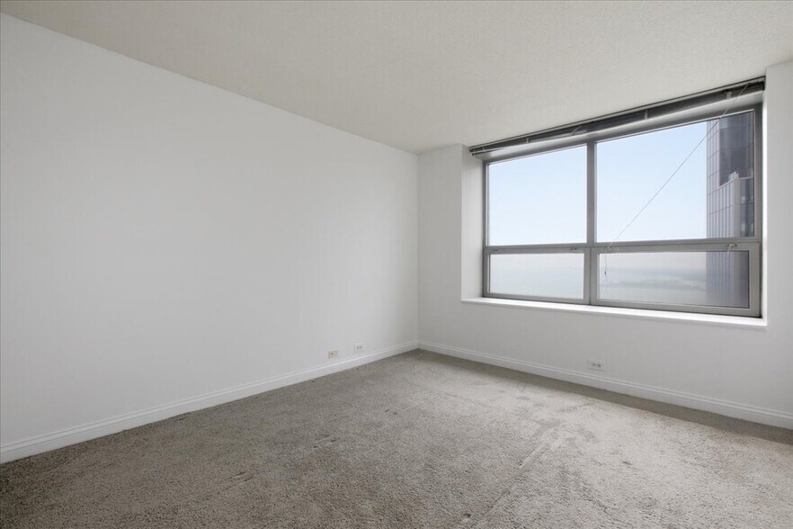 Building Photo - 474 N Lake Shore Dr