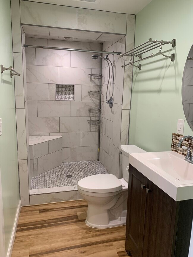 Building Photo - 9625 Grossmont Summit Dr