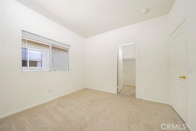 Building Photo - 17 Camarin St