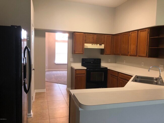 Building Photo - 2016 Water Crest Dr