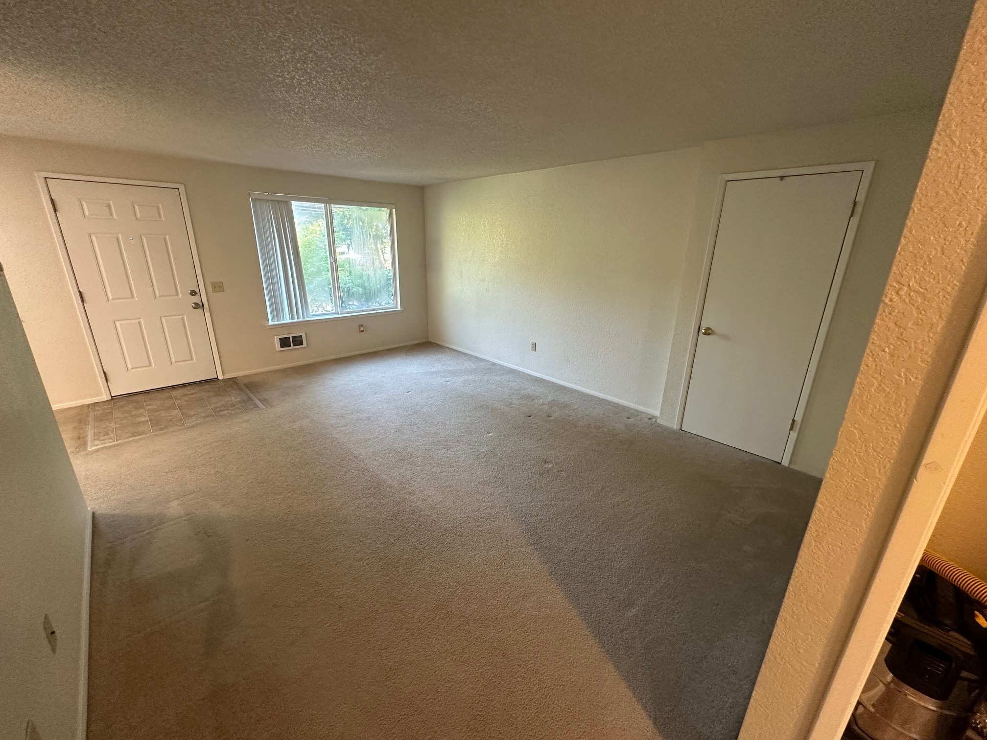 Livingroom - 20816 74th Ave W