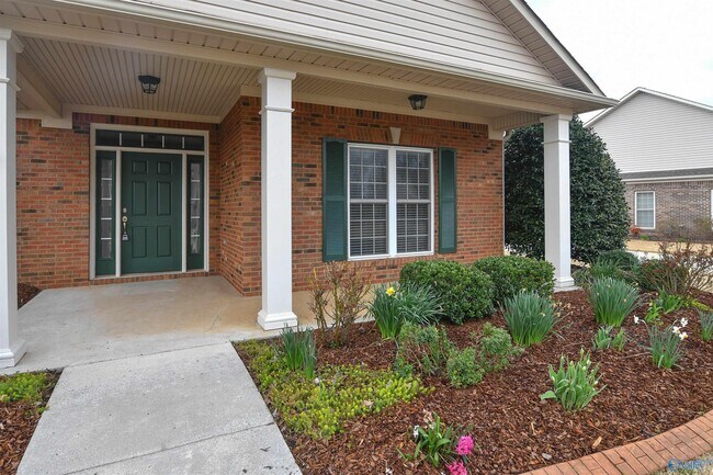 Building Photo - 260 Old Overton Dr