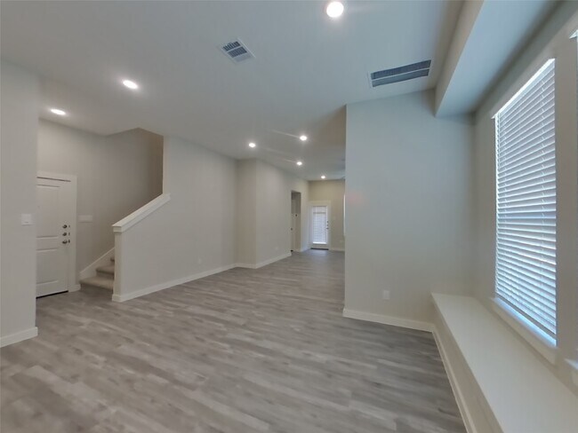 Building Photo - 22817 Terrazzo Dr