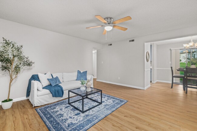 Building Photo - 1607 Redbird Cove