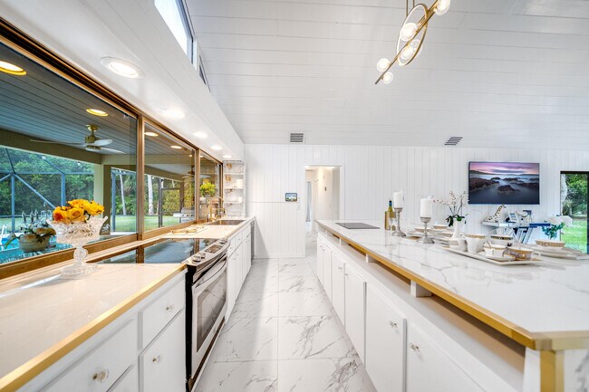 Building Photo - 583 Rambling Dr Cir