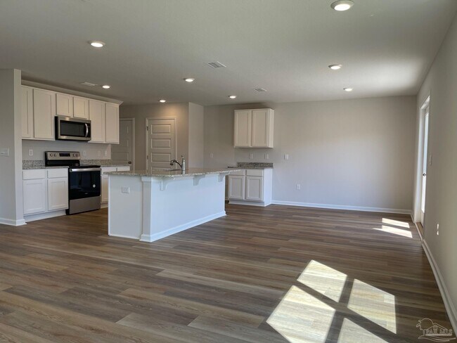 Building Photo - 10942 Blacktail Loop