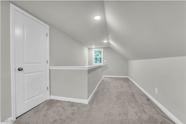 Building Photo - 7500 Lakeshore Blvd