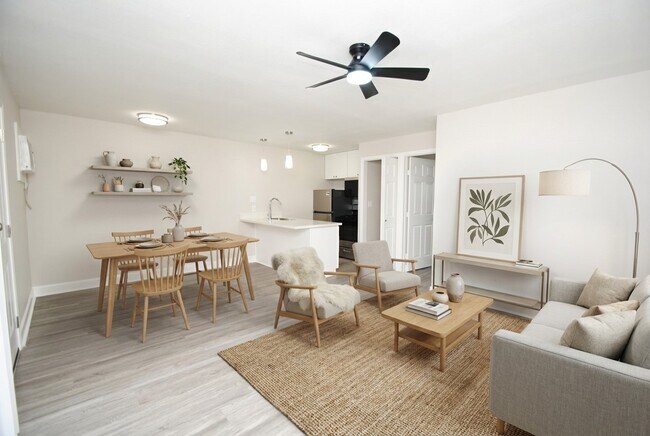 Building Photo - 2515 Yoakum Blvd