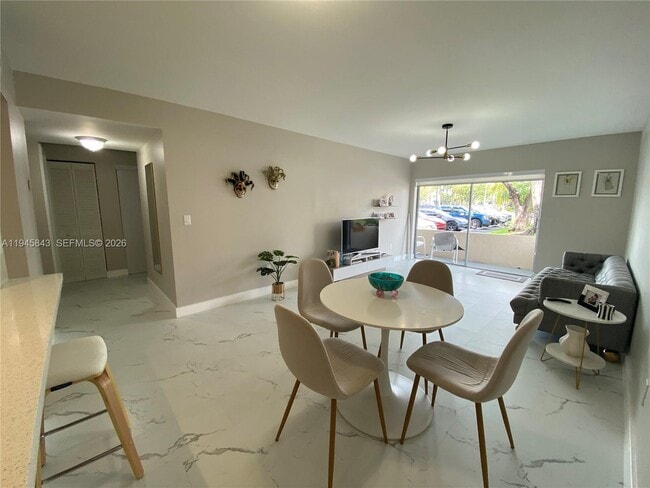 Building Photo - 7743 SW 86th St