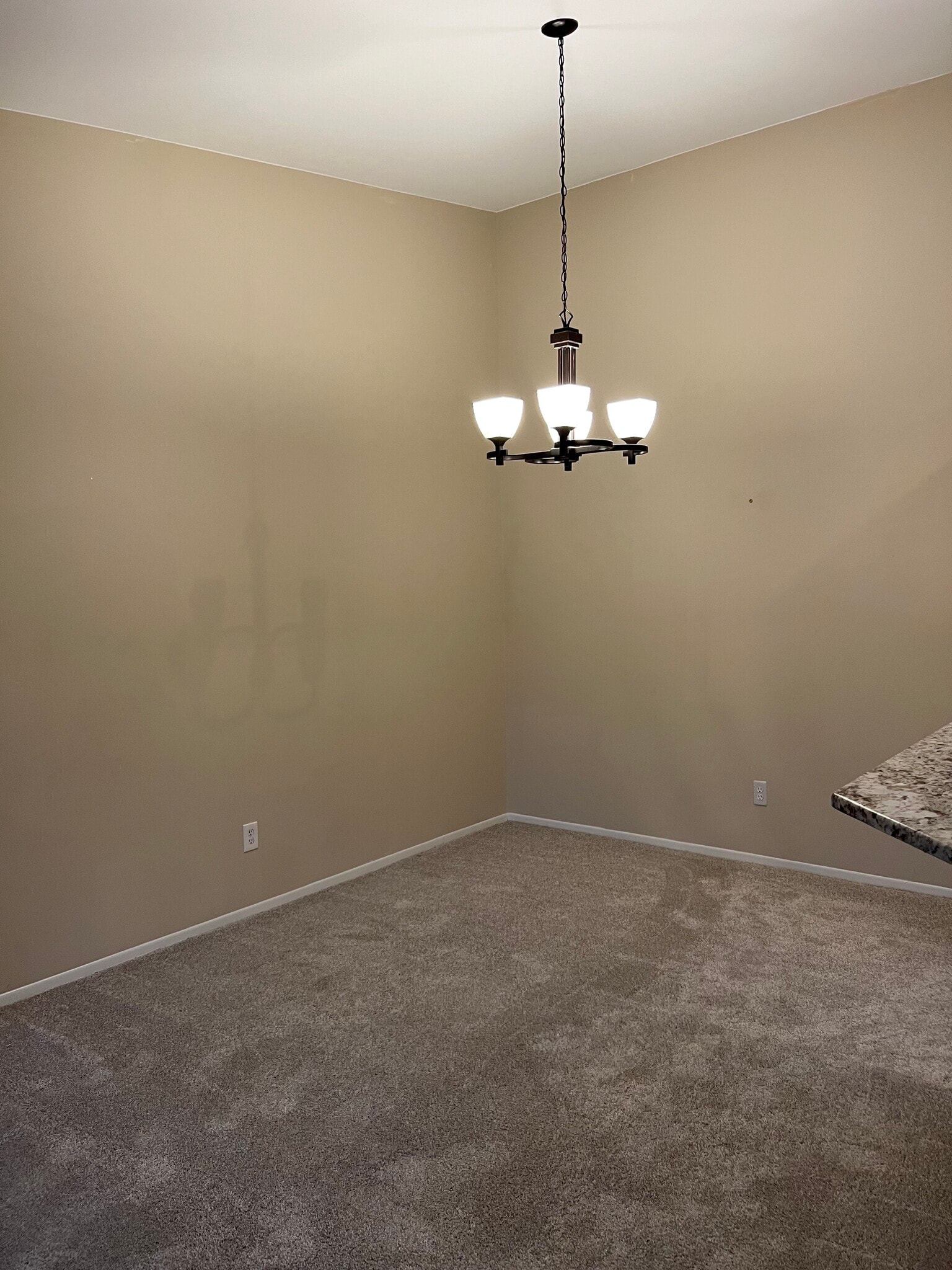 Building Photo - 39930 Crosswinds Rd