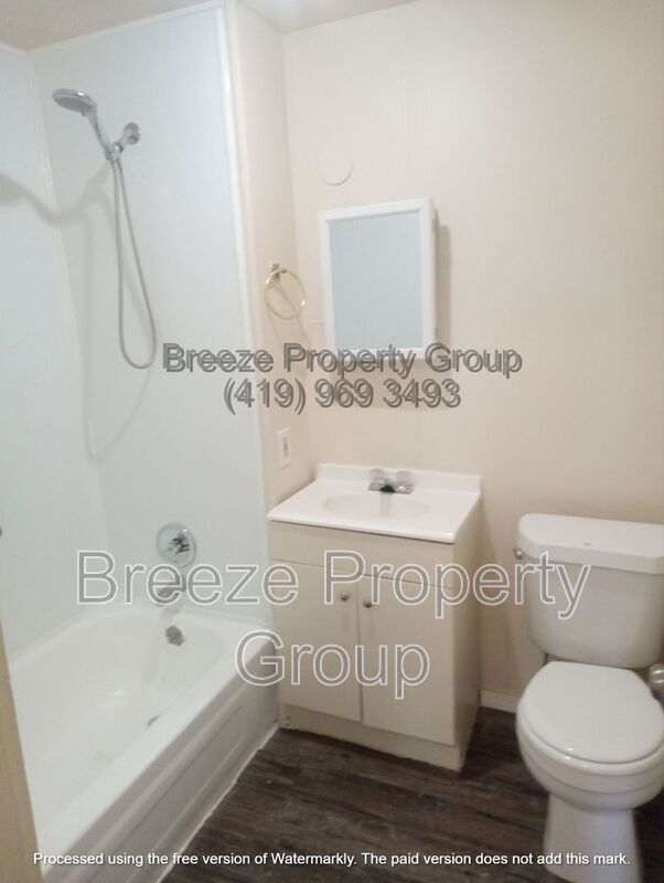 Building Photo - 771 Orchard St