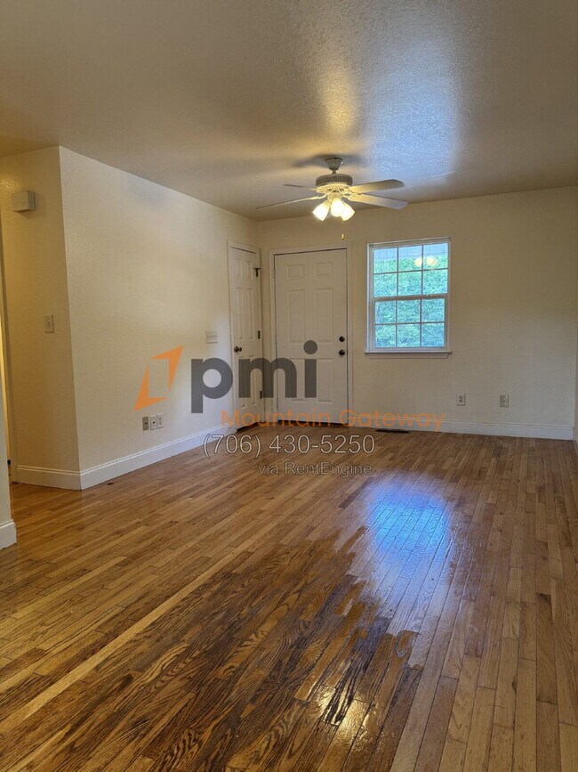 Building Photo - 78 Tall Oak Dr