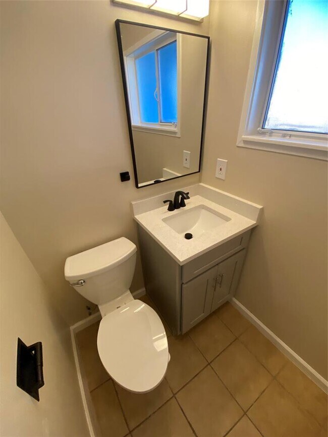 Building Photo - 3010 Fruth None E #C C