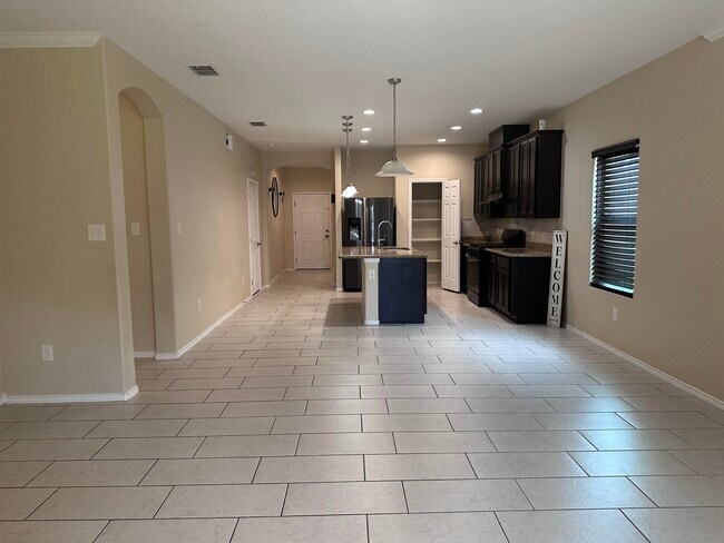 Building Photo - 5519 Shorthorn Dr