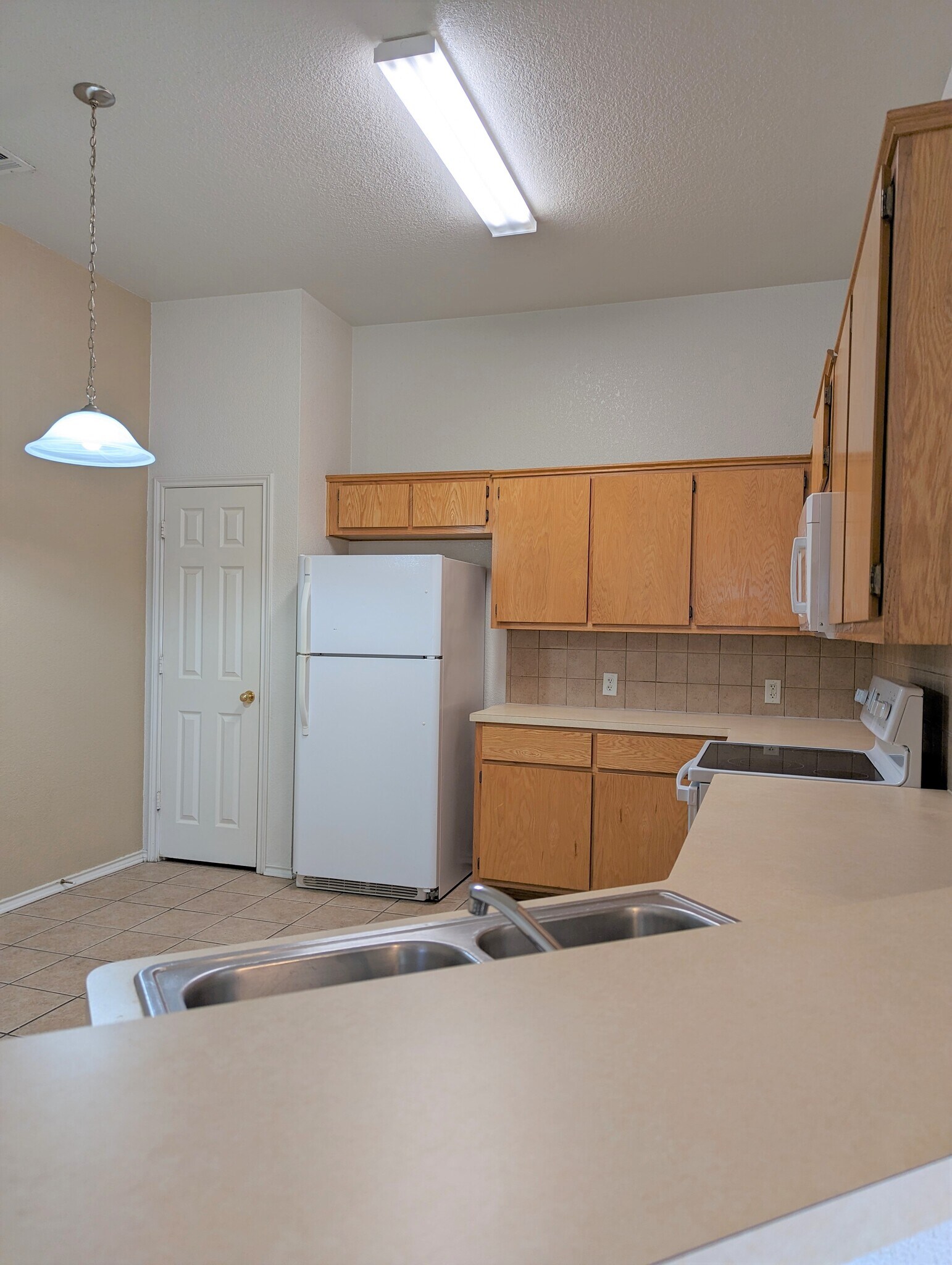 Building Photo - 210 Dale Earnhardt Dr